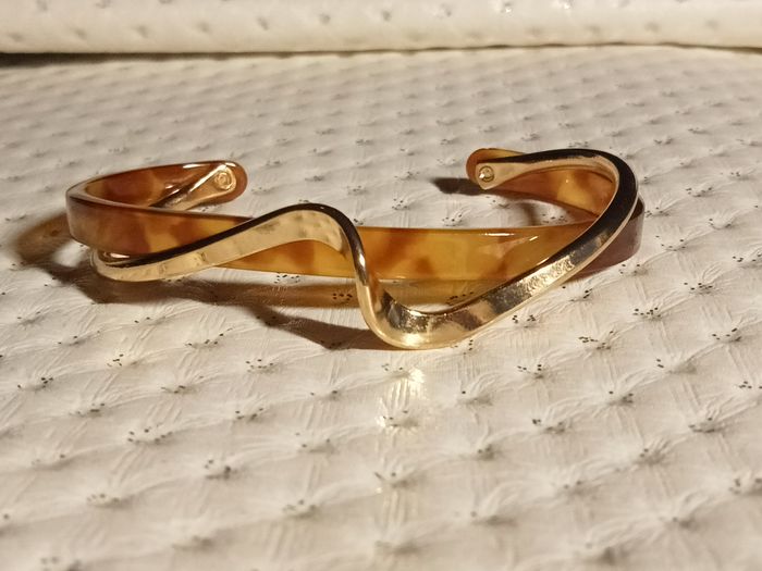 Tres beau bracelet , pour femme