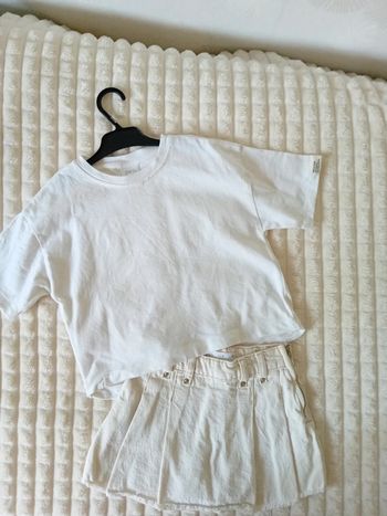 Ensemble jupe + t-shirt fille 6/7ans Zara 🤍🌼