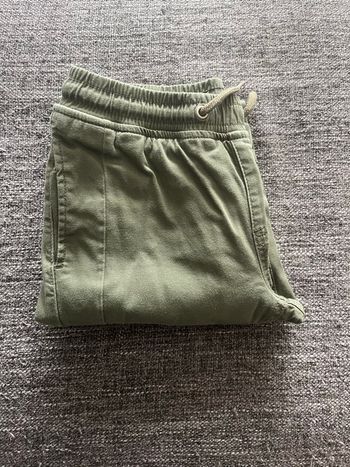 Pantalon de survêtement Kiabi – Taille 12 ans (144-155 cm) – Kaki