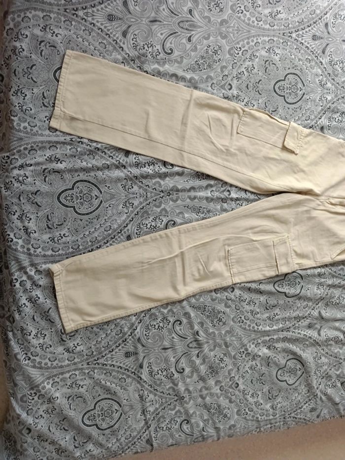 cargo beige Jennyfer - photo numéro 3