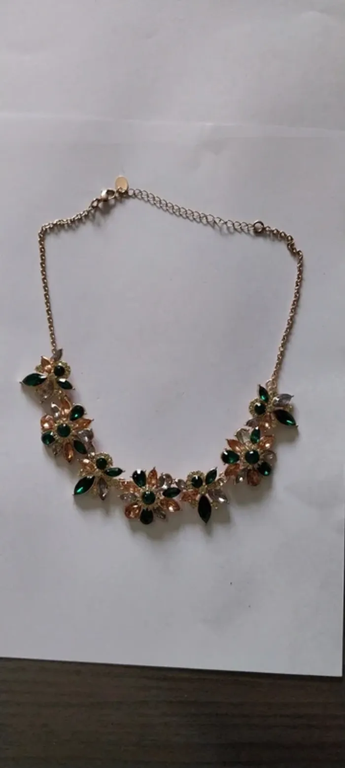 Collier fantaisie neuf - photo numéro 2