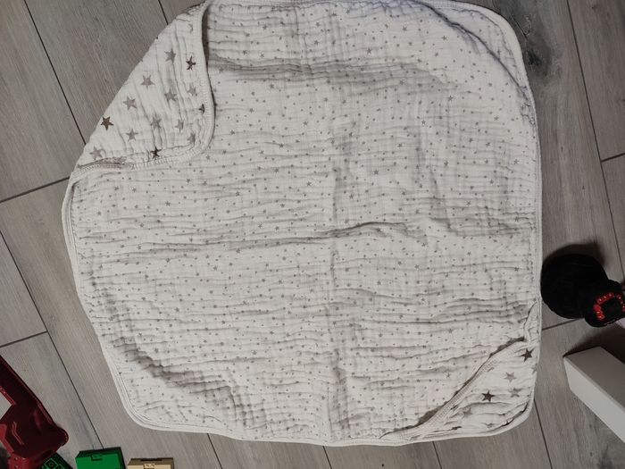 Cape de bain en tissu très bon état