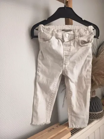 jean blanc Tape à l'oeil 18mois