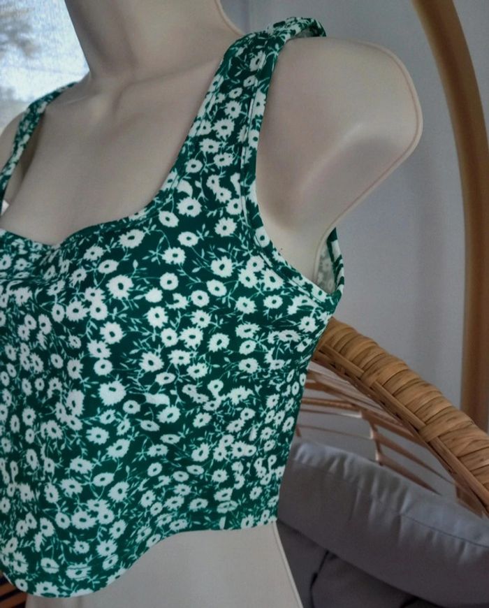 Top court femme taille 34 - photo numéro 2