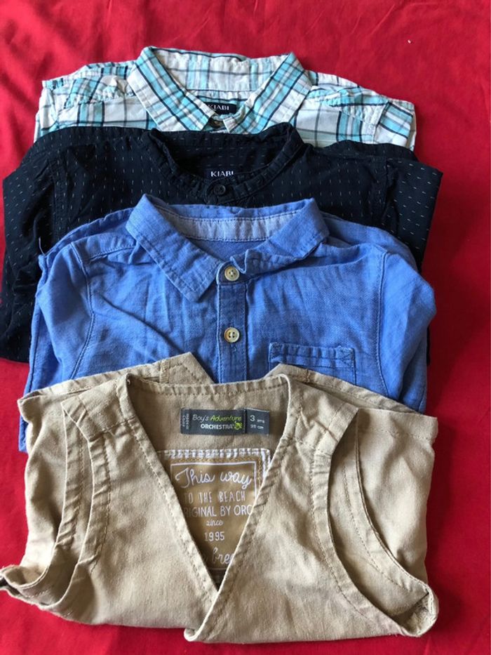 1 Blazer et 3 chemises 18 mois, très bon état. Orchestra kiabi.