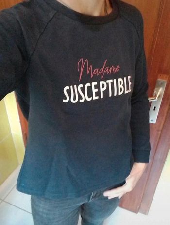 Sweat femme bleu marine Madame Susceptible