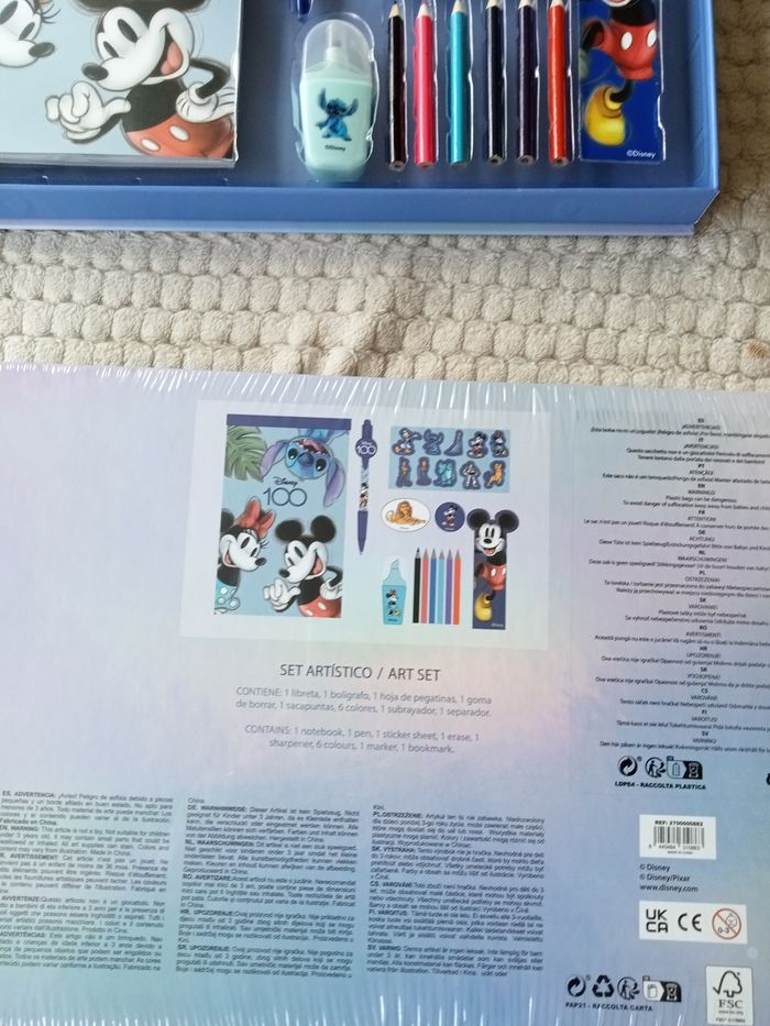 Palette set papier 100 ans Disney - photo numéro 2