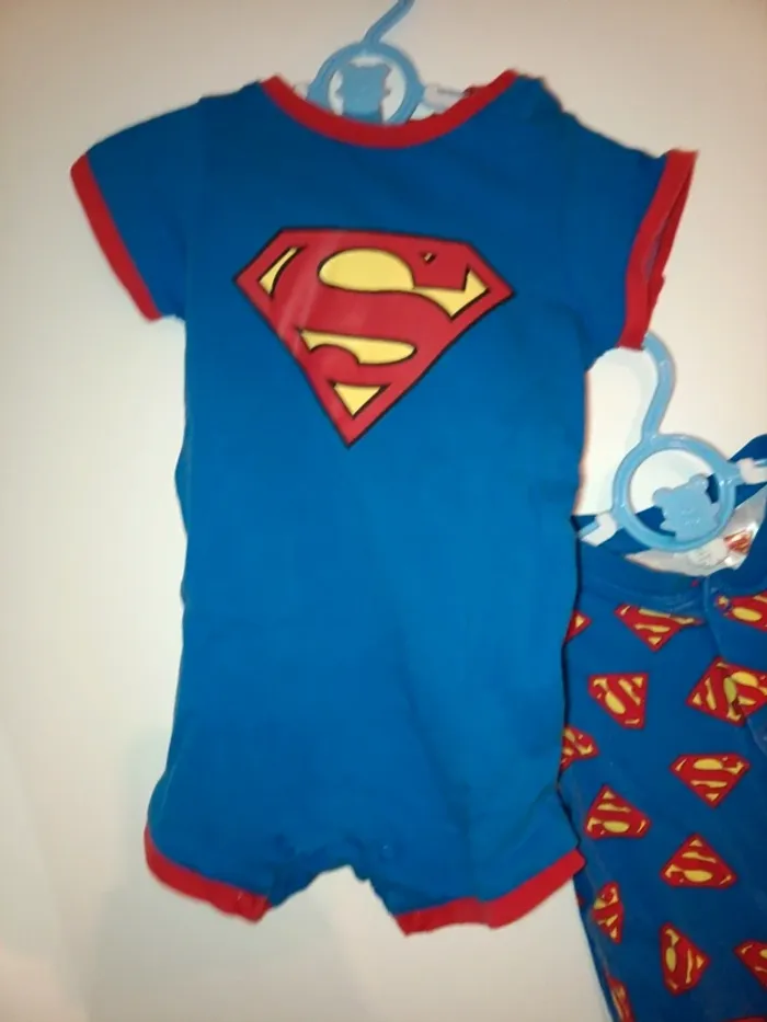 Combinaison combi short barboteuse superman 6 mois jumeaux - photo numéro 3