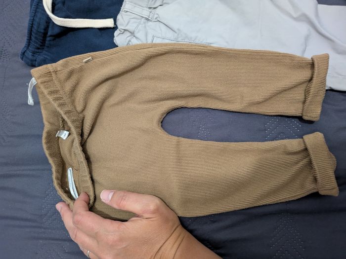 Lot 4 pantalons 6 mois - photo numéro 3