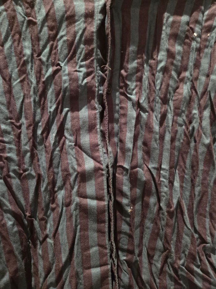 Chemise à rayures verticales bleu et noir, coupe - photo numéro 2