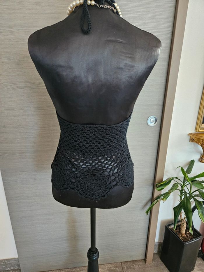 Haut dos nu dentelle - photo numéro 3