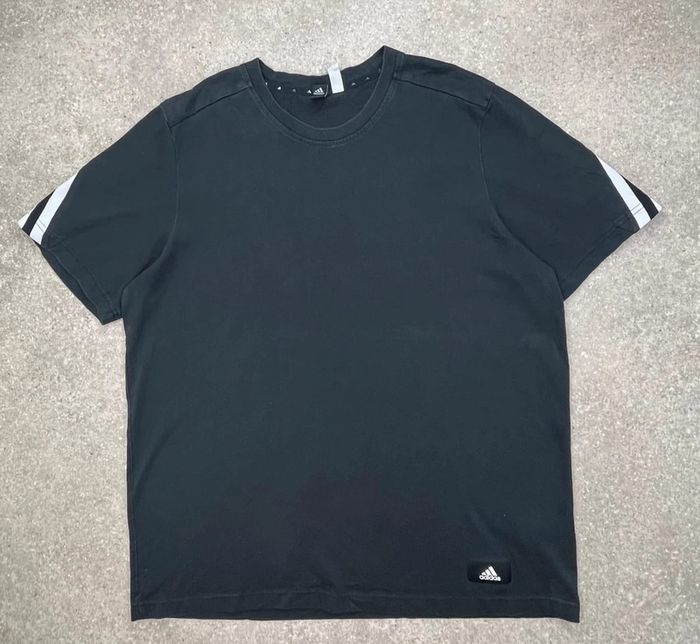đź’Ą T-shirt noir Adidas XL đź’Ą