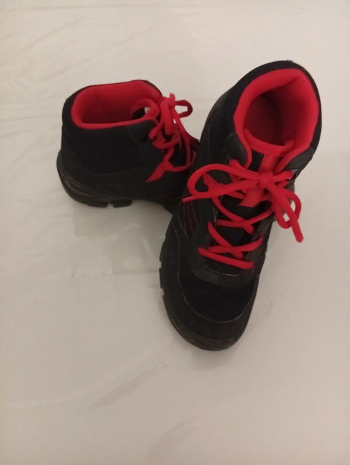 Chaussures de randonnée enfant avec lacets MH100