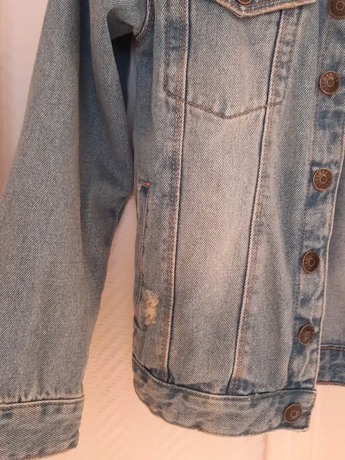 Veste en jeans garçon effets usés taille 10 ans - photo numéro 3