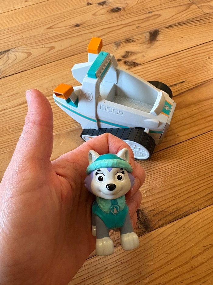 Véhicule pat patrouille evrest - photo numéro 4