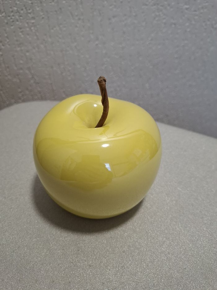 Belle grosse pomme réaliste céramique jaune Atmosphéra diamètre 11 cm pour décoration très bon état - photo numéro 4