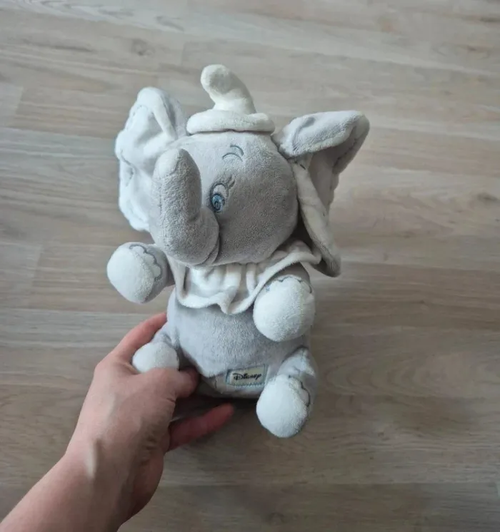 Peluche éléphant Dumbo Disney 25 cm