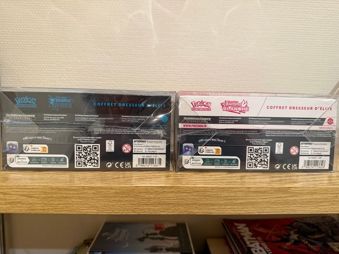 Etb Pokémon flamme blanche et foudre noir + protection - photo numéro 4