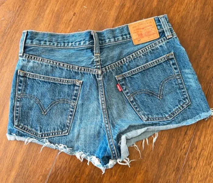 Short en Jean Levi’s - photo numéro 2
