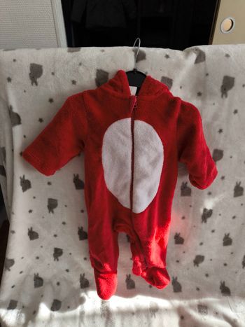 Combinaison bébé petite poule