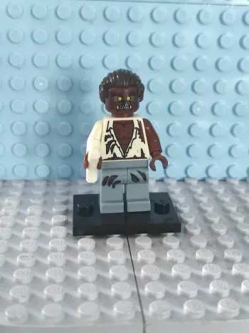 Minifig LEGO Werewolf, Series 4 (Complete Set with Stand and Accessories) E10