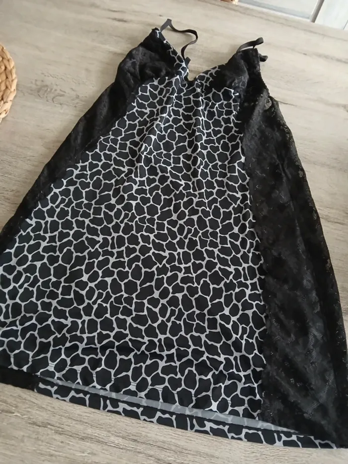 Nuisette motif zèbre