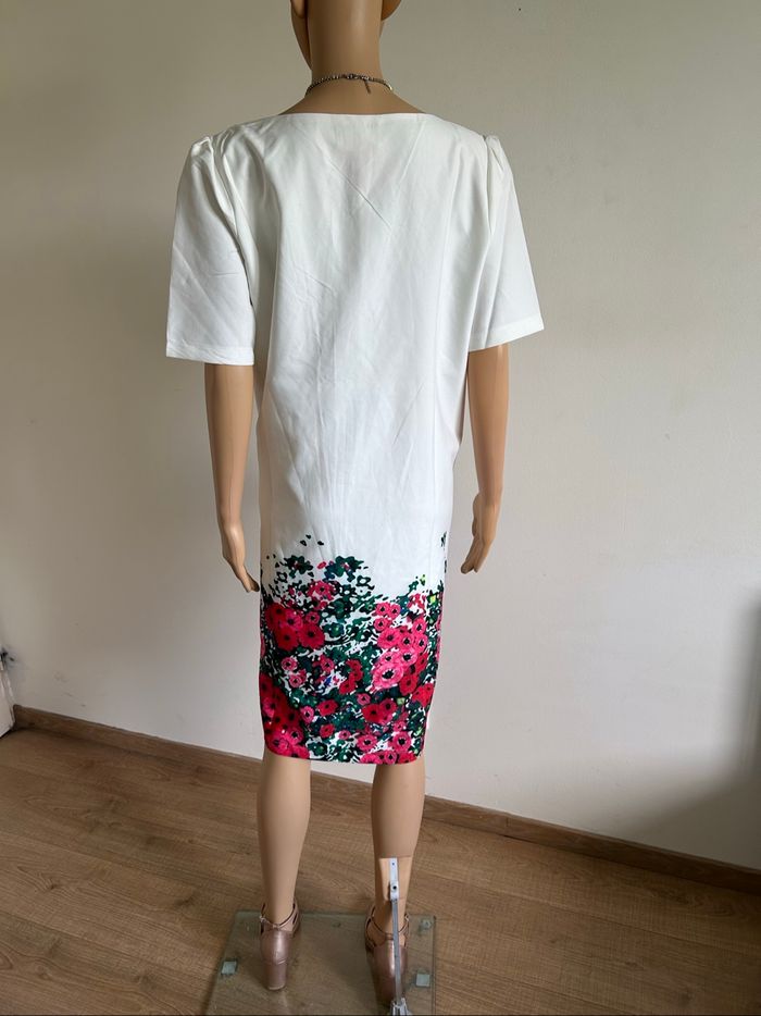 Robe blanche et fleurie neuve à manches courtes Modaland taille XXL - photo numéro 6