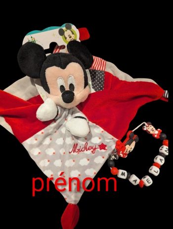 Doudou et attache mickey