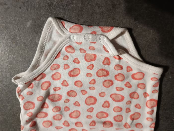 Body tacheté 12 mois - photo numéro 4