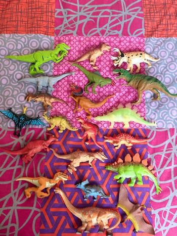 Lot dinosaures 