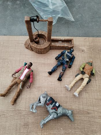 Lot personnages Soldiers