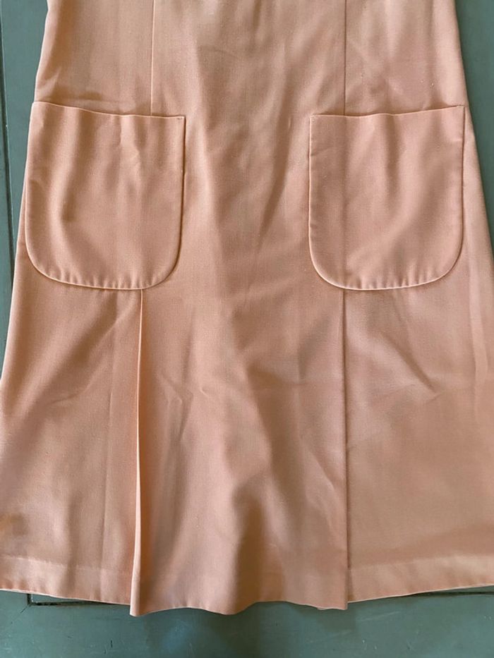 Robe vintage Bragard de service abricot avec broderies taille 40 / 42 - photo numéro 17