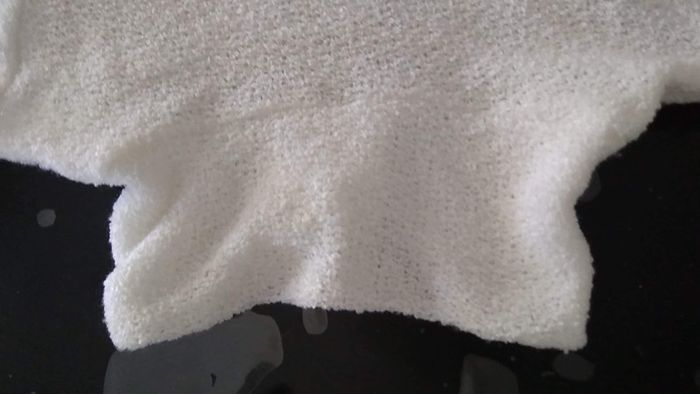 Adorable haut blanc en maille - photo numéro 3