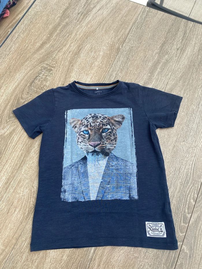 TEE shirt