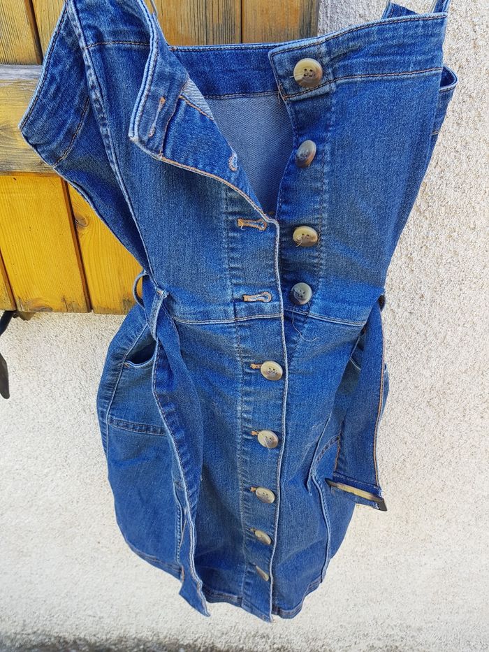 Robe avec boutons en jeans - photo numéro 2