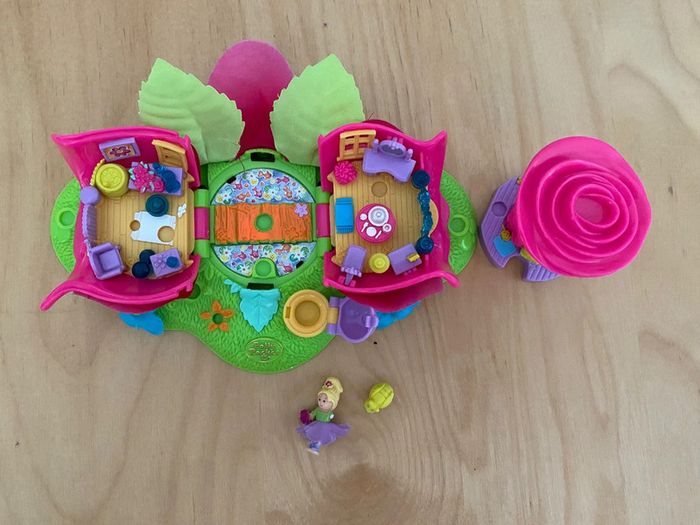 Polly pocket