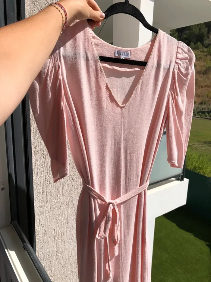 Robe rose poudrée à perles Claudie Pierlot taille 38 - photo numéro 2