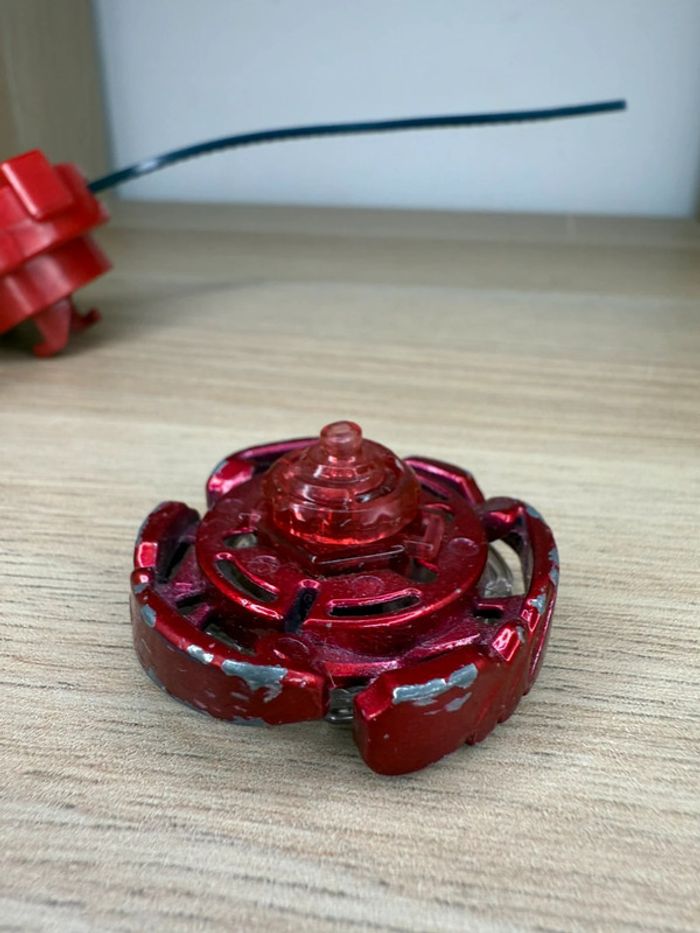 Toupie beyblade cyber pegasus - photo numéro 3