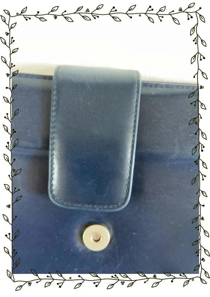 Sac à bandoulière bleu marine Cellini, bon état mais petites traces 26x28cm - photo numéro 3