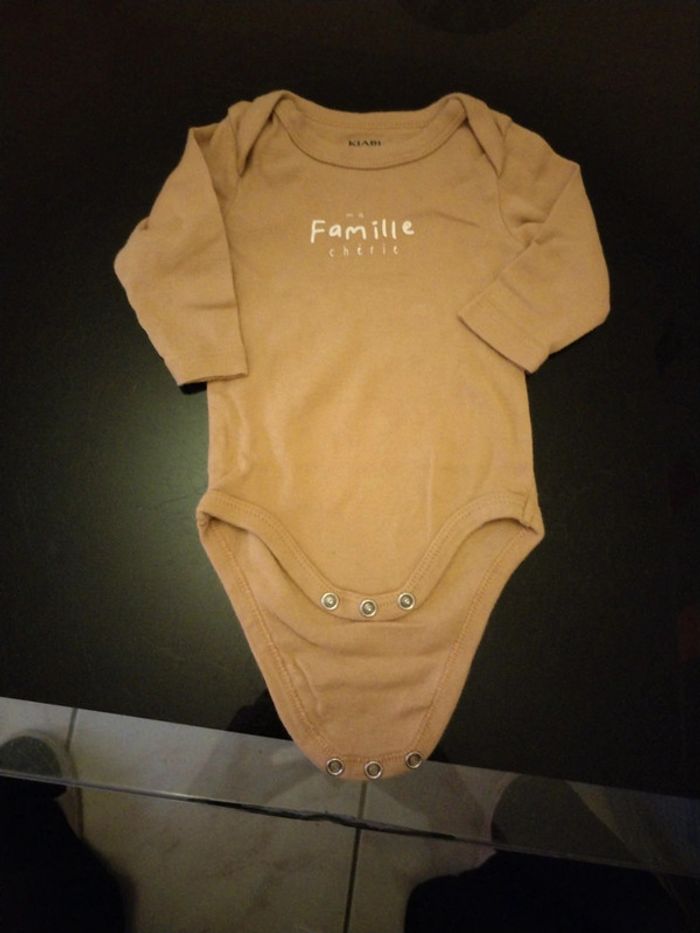 3 bodies - photo numéro 8