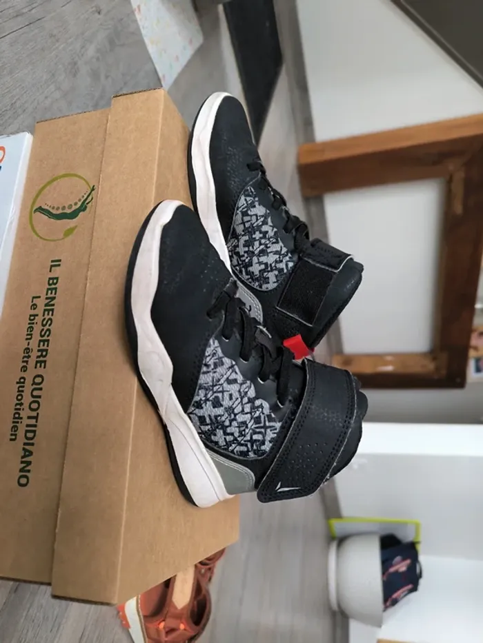 Baskets de sport - photo numéro 2