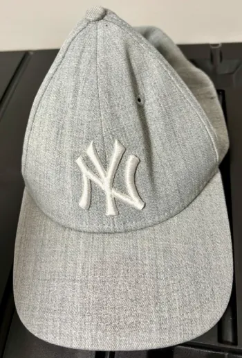 Casquette grise New Era – New York Yankees – Taille L/XL – Modèle 39THIRTY
