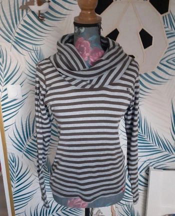 Tee-shirt manches longues à rayures S