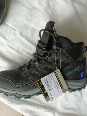 Chaussures randonnée femme Merrel