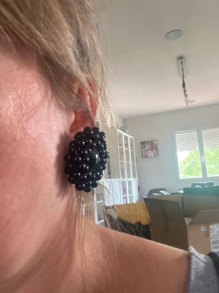 Boucles d’oreilles rondes vintage en perles noires - photo numéro 15