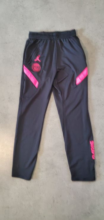 Bas sûrement PSG Jordan 