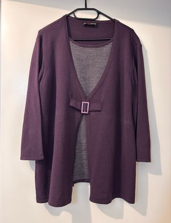 Pull effet gilet violet avec fermeture boucle