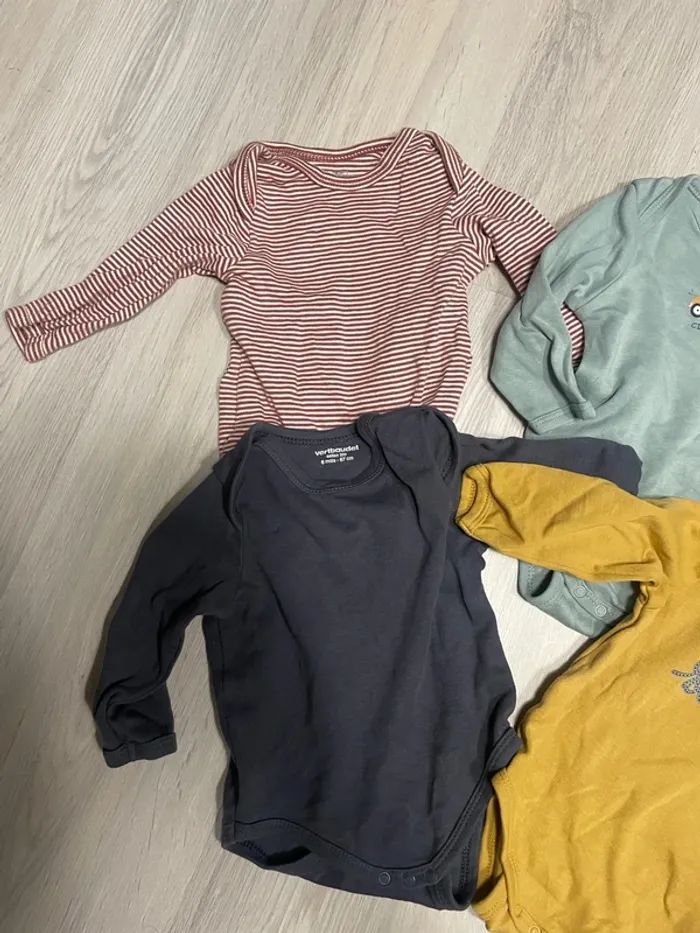 Lot de 4 bodys Verbaudet - photo numéro 2