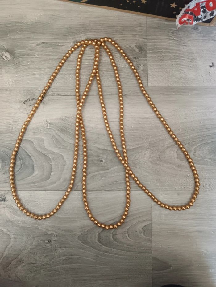 Lot de 3 colliers de perles identiques