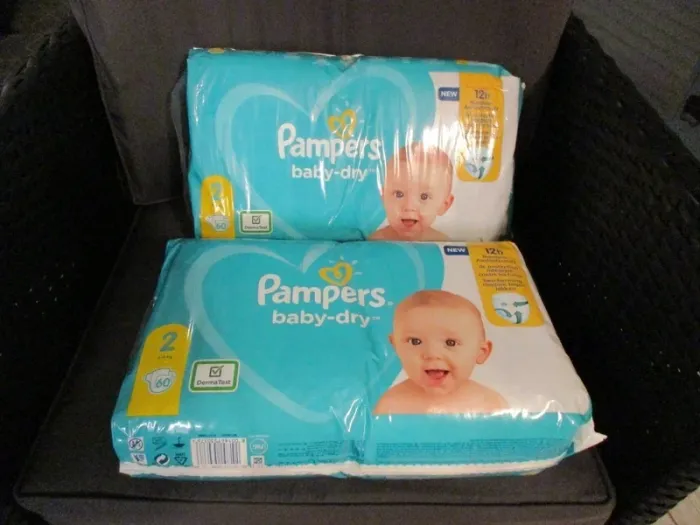 120 couches nves pampers baby dry dermatest T2,4/8 kgs,vlr+30 e - photo numéro 2